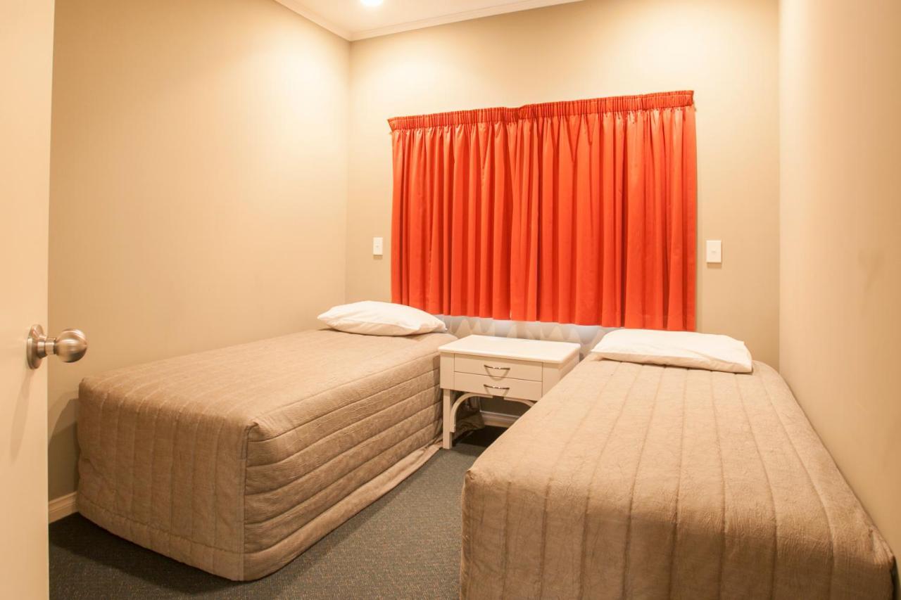 Cornwall Motor Lodge Palmerston North Esterno foto