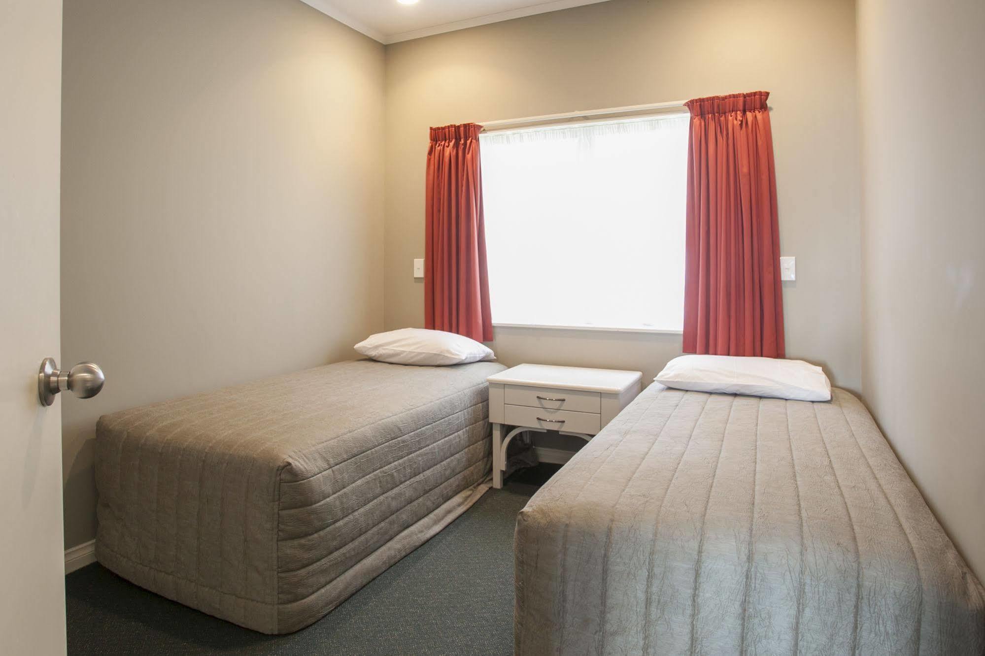 Cornwall Motor Lodge Palmerston North Esterno foto
